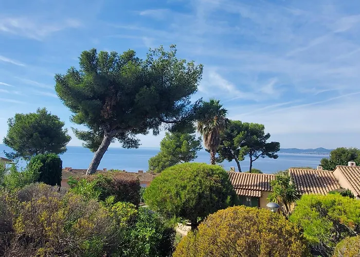Spacious House With Pool Close To The Sea * Saint-Raphaël