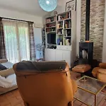 Spacious House With Pool Close To The Sea