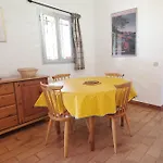 Spacious House With Pool Close To The Sea