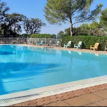 Spacious House With Pool Close To The Sea Сasa de vacaciones *