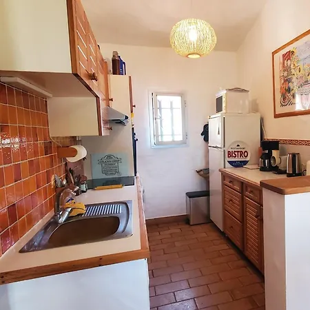 Сasa de vacaciones Spacious House With Pool Close To The Sea *