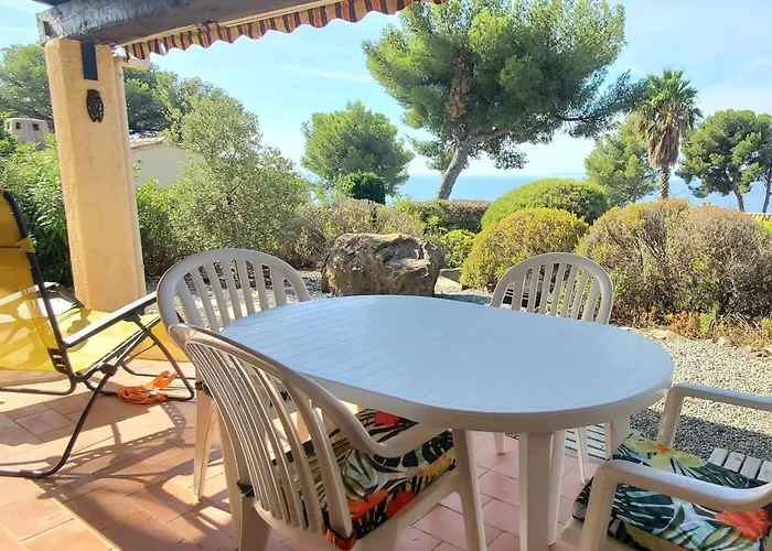 Spacious House With Pool Close To The Sea Feriehus Saint-Raphaël